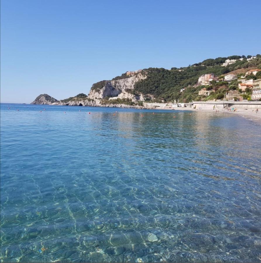 Appartamento Ca' Sandra Vado Ligure Esterno foto